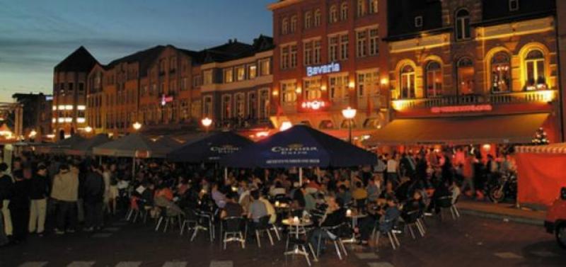 Nightlife-in-Eindhoven-MAIN.jpg