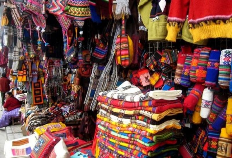 Sagarnaga-street-la-paz-bolivia-4.jpg