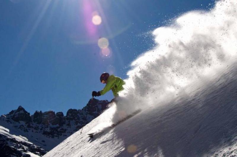Ski-Portillo-Chile-3.jpg