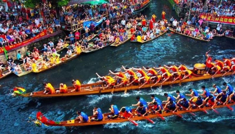 Taipai-Dragon-Boats.jpg