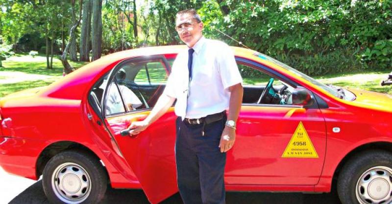 TaxiRed-X3.jpg