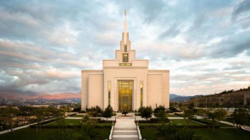 Tegucigalpa-Honduras-Temple-exterior-3.jpg