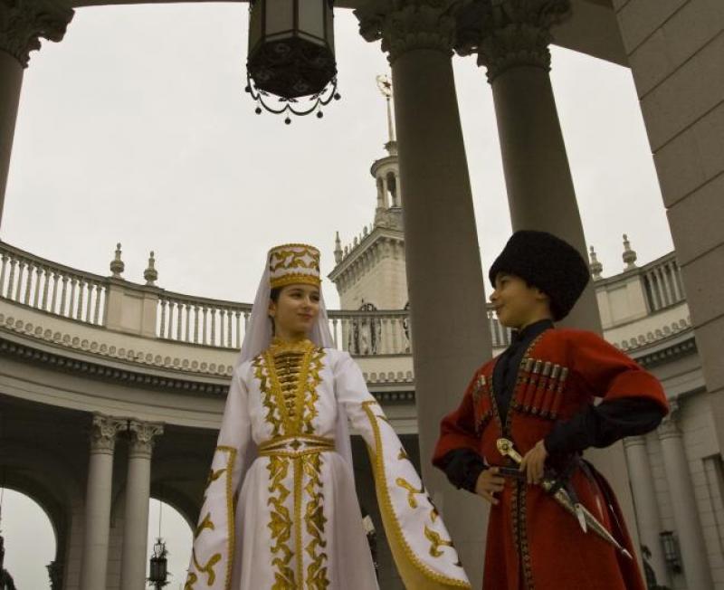 adyghe-traditional-costume-circassians.jpg