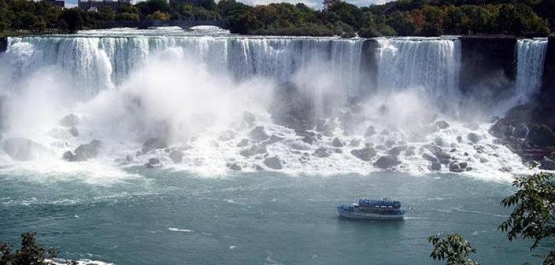 american_falls_2012.jpg