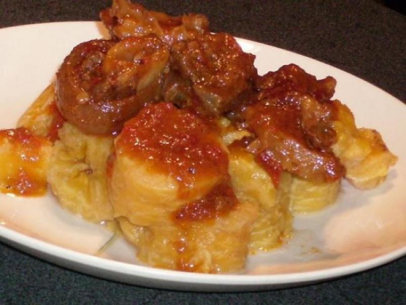 boiled-plantains-with-meat-stew.jpg