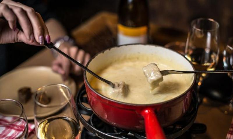 fonduestube-fondue-1.jpg