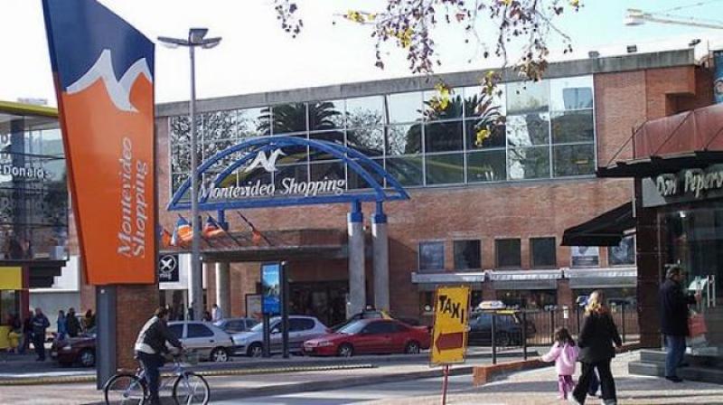 montevideo-shopping-mall.jpg