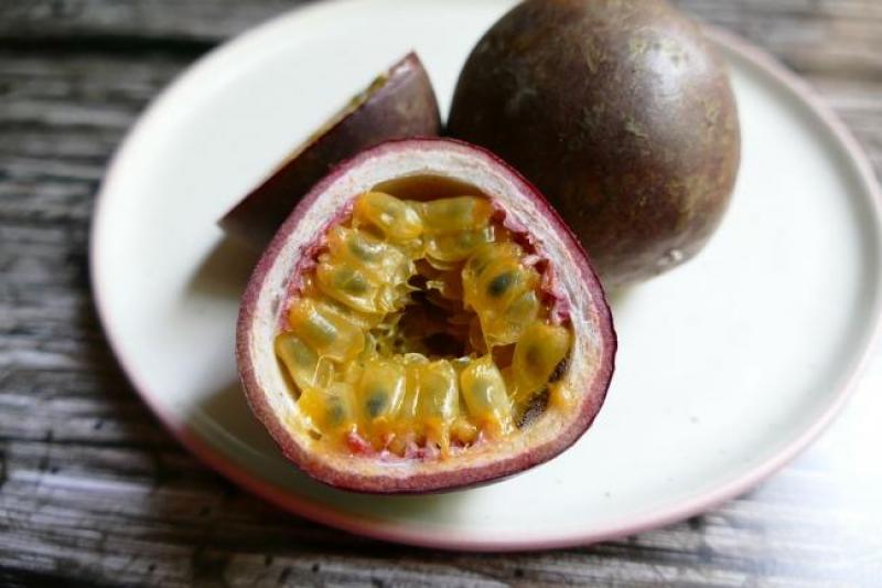 passion-fruit-3519303_960_720.jpg
