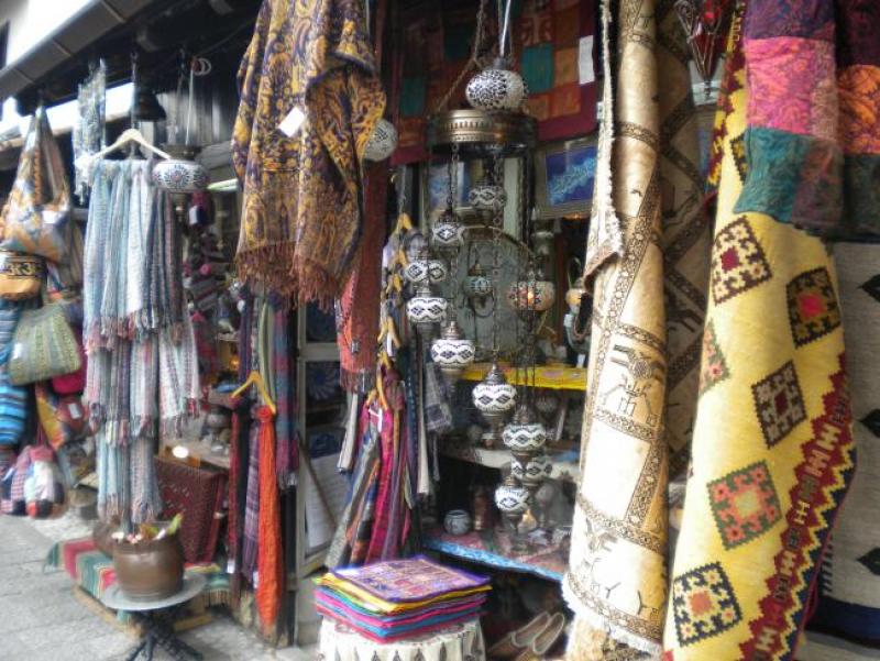 sarajevo-streets-16-shops.jpg