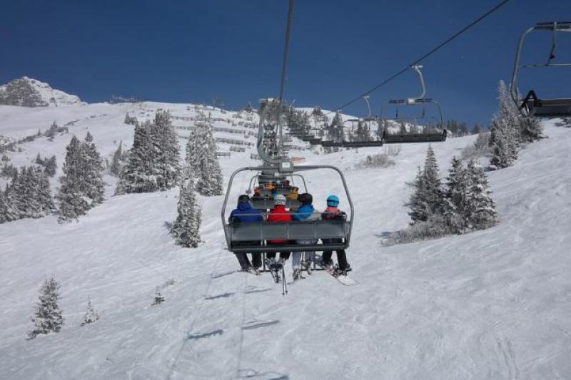 ski-lift-999226_960_720.jpg