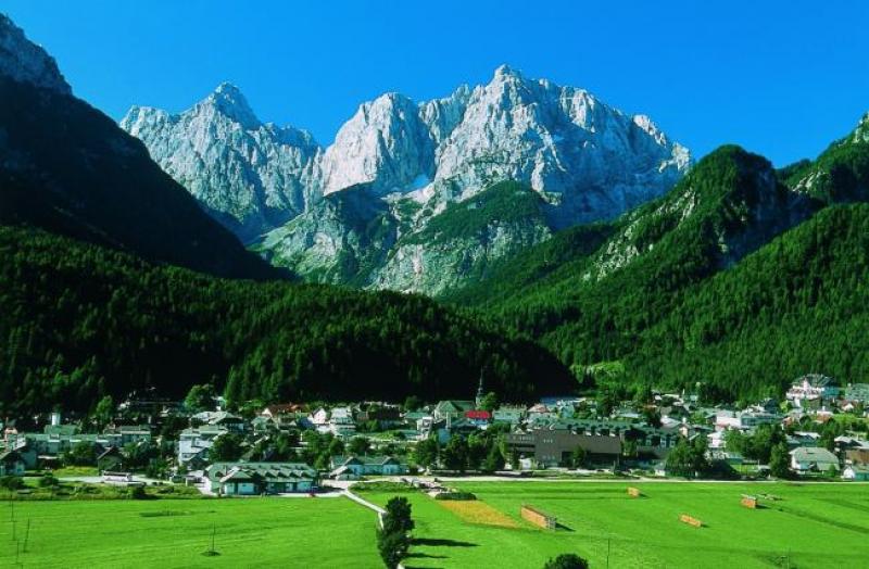 slovenia-alps-1280x839.jpg