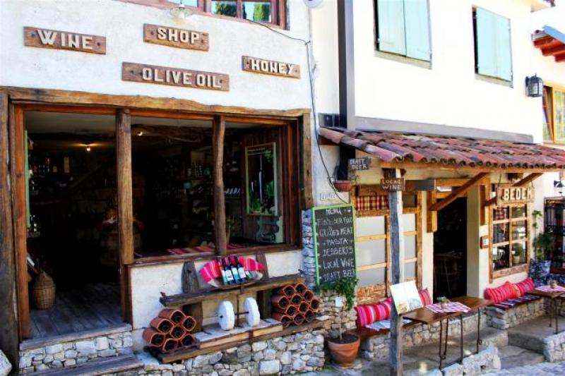 tourist-shops-stari-bar.jpg