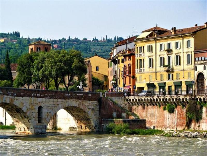 verona-3153518_960_720.jpg