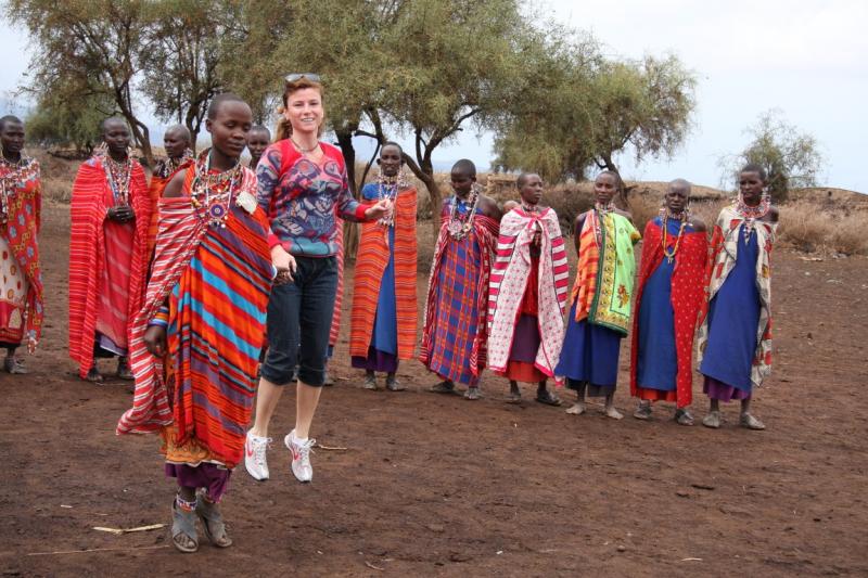 Figen G. Letaconnoux: "Afrika benim için, yerleşip içinde yaşamaya başlayana kadar tam bir muammaydı..."