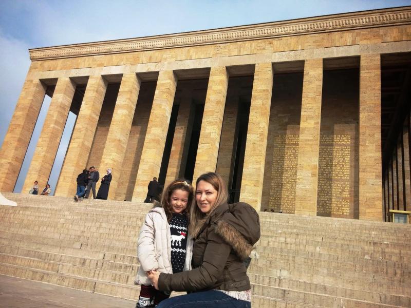 Alev Özkan: “Çocuklar da bir birey ve yeni yerler keşfetmek onların da hoşuna gidiyor”