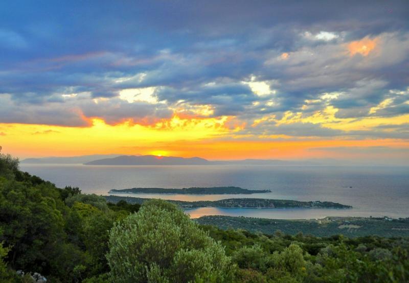 Şeref Baykal: “Bademli'ye gelip de Garip Adası ve Kalem Adası görülmeden kesinlikle dönülmemeli”