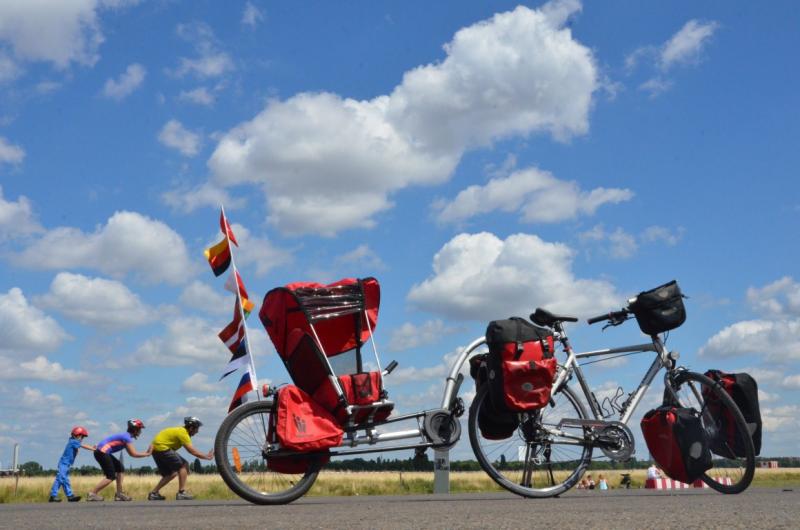 İnci & Soner Sarıhan: “Küresel ısınma tehlikesine dikkat çekmek ve bisiklet kültürünün ülkemizde de gelişebilmesi için yolculuklarımızı önemli bir adım olarak görüyoruz”