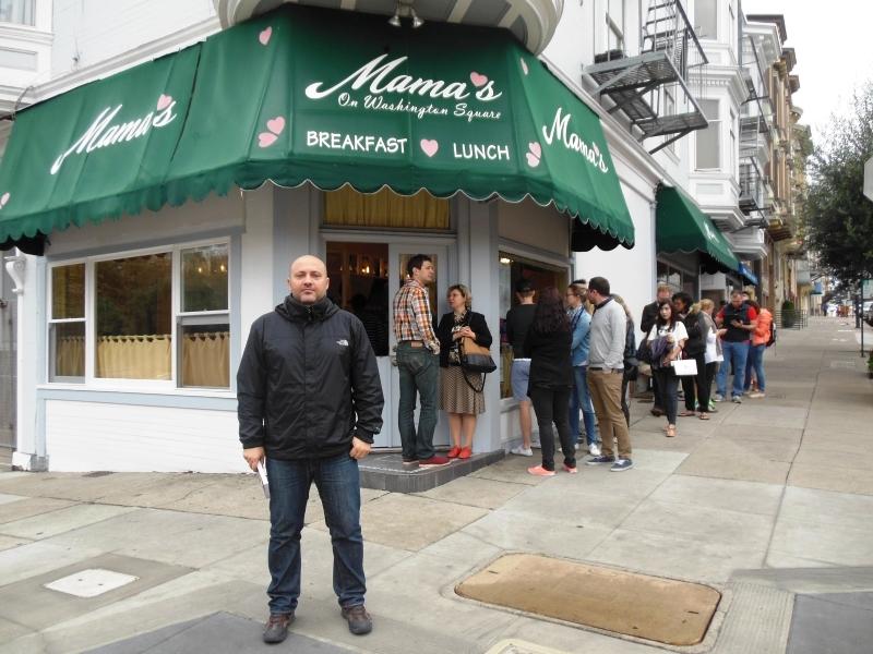 Alp Artam: “Yabancı bir kente adımımı attığımda ‘olmazsa olmazım’ sokak lezzetleridir”