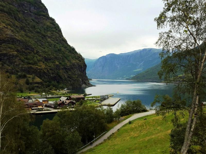 Gülfer Duran Kanlı: “Kahveyi çok sevdiğimden ve muhtemelen her yazımı da kahve içerek yazdığımdan kahveci gezgin oluverdim”