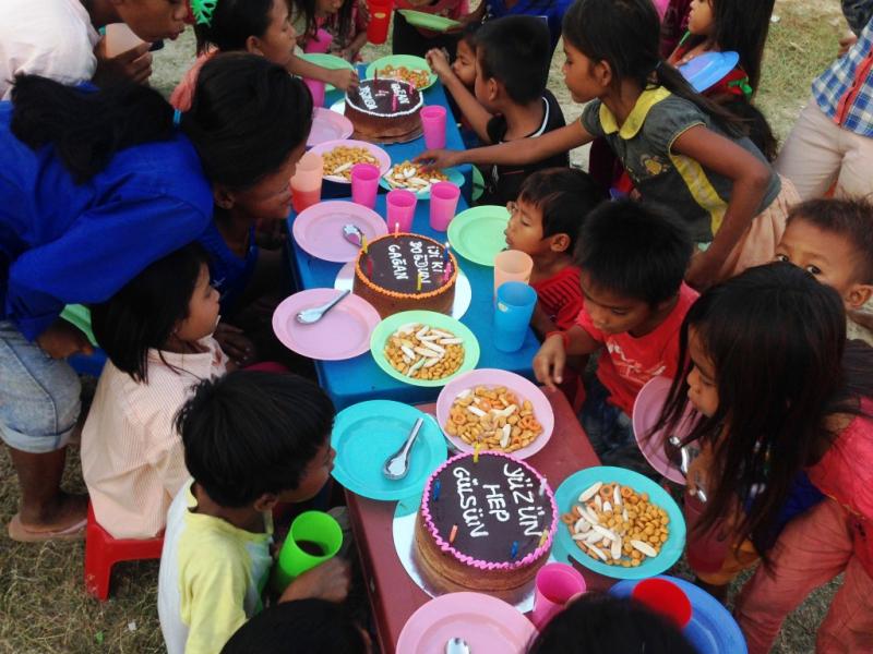 Kamboçaya'nın Türk Meleği: Ayşe Bilim