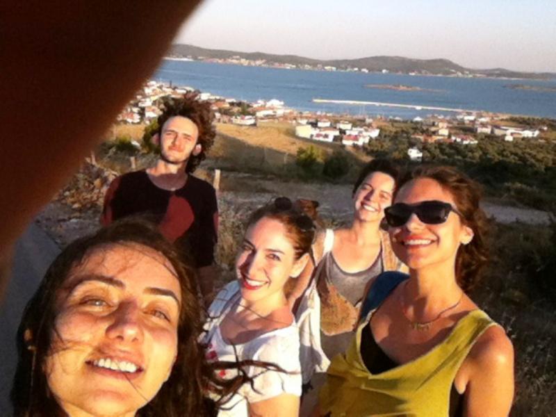 Çiğdem Yıldız Çakan: “Seyahat için yola çıkığım anda ruhumun ve zihnimin yenilenmeye başladığını hissediyorum”