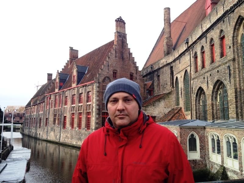 Alp Artam: “Yabancı bir kente adımımı attığımda ‘olmazsa olmazım’ sokak lezzetleridir”