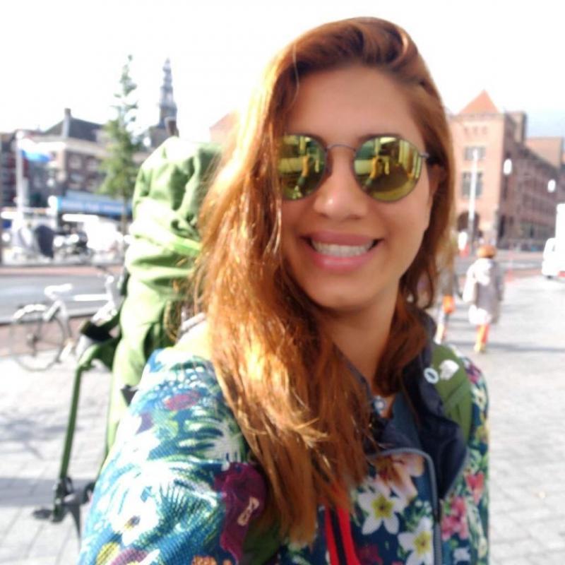 Esra Türkal: “Louvre Müzesi’ni gezmeden, Eiffel’e çıkmadan, Ressamlar Tepesi’nde güneşlenmeden, Latin Quarter’ın gizli köşelerini keşfetmeden gelmeyin”