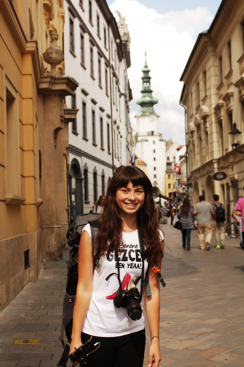 Dilara Açıkgöz: “Gezerken kendimi daha özgür hissettim, özgür hissetmek için daha çok gezdim”