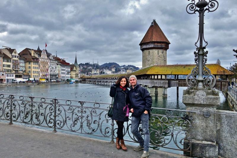 Ekin Başalp: “Tokyo, düzen imparatorluğunun başkenti olsa da araya serpiştirilmiş ufak kaosların ve yaramazlıkların hayata esas rengini verdiği bir şehir”