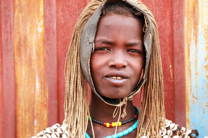 İbrahim Temo:"Sizden binlerce kilometre ötede insanlar var, sizin gibi nefes alıyorlar, sabah uyanıyorlar, akşam uyuyorlar ama bu hayatı sizden farklı yaşıyorlar. "