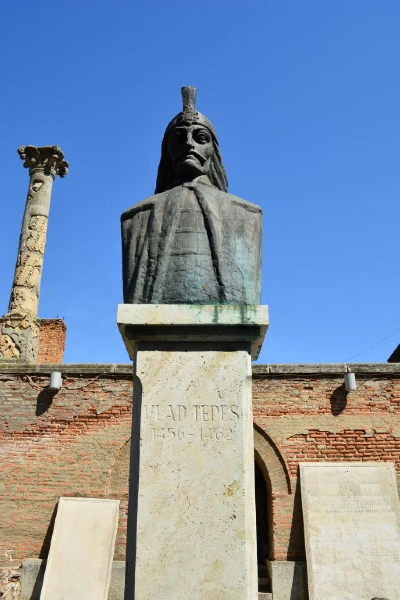 Banu Demir: “Romanya pek tanınmıyor dolayısıyla beklentileri çok düşük olarak bu ülkeye gelenler, tek kelime ile hayran kalıyorlar”