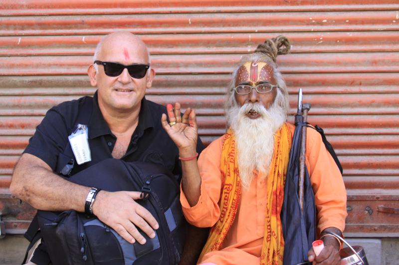 İbrahim Temo:"Sizden binlerce kilometre ötede insanlar var, sizin gibi nefes alıyorlar, sabah uyanıyorlar, akşam uyuyorlar ama bu hayatı sizden farklı yaşıyorlar. "