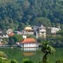 sri_lanka_-_029_-_kandy_temple_of_the_tooth.jpg 