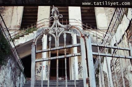 Taş Mektep / Trilye / Bursa 