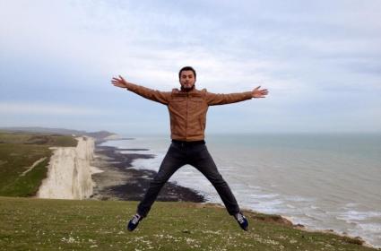Seven Sisters Cliffs İngiltere&#039;nin güneyinde Manş Denizi&#039;ni doyasıya seyredebileceğiniz bir lokasyondur. 