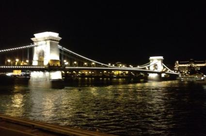 Szechenyi Lanchid (Zincirli Köprü) 