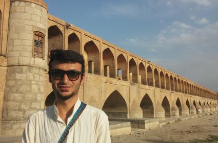 Siesepol... Allahverdi Han tarafından yaptırılan köprü 33 gözlü köprü anlamındadır. 