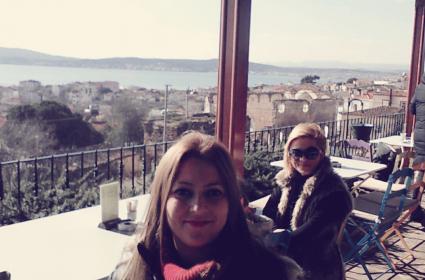 Şirin mi şirin, keyifli sokakları ile tat katan anlardan anılara diyeceğiniz, deniz, doğa, müze, mimari yapılar ile sizleri karşılar 