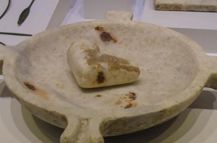 Bergama Müzesi - Asklepion Çocuk Ayaklı İlaç Havanı 