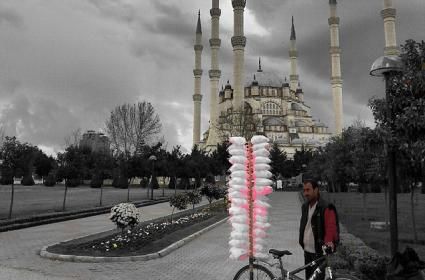 Pamuk Kalpli Şeker Gibi İnsanlar Şehri 