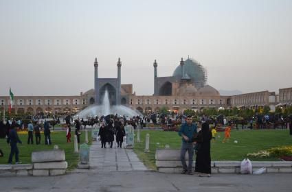 Nakş-ı Cihan Meydanı 