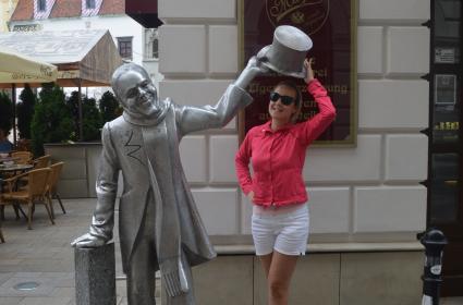 BRATİSLAVA VE HEYKELLERİ 