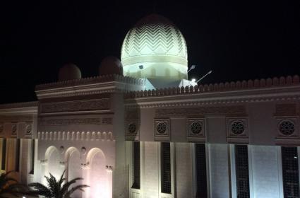 Yaklaşık 3 aydır Amman&#039;da yaşıyorum. Arapça kursu için geldim. Eşimi tatil için bir haftalığına Akabeye çağırdım. Burada Petra ve Vadi Rum&#039;a gitmek istiyordum. Buraya gelmek isteyen Arkadaşlara ricam şu &quot;gelmeyin&quot;. 