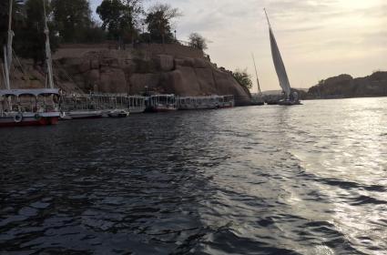 nil nehri - nubian village 