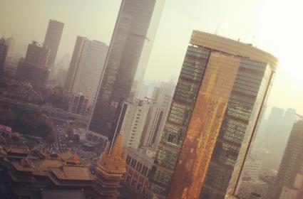 sanghay@china@jingantemple gökdelenler arasında kalmş bir tapınak 