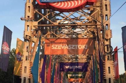 Her dilde özgürlük... 