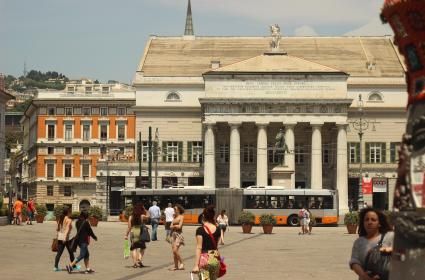 Cenova&#039;da Meydan 