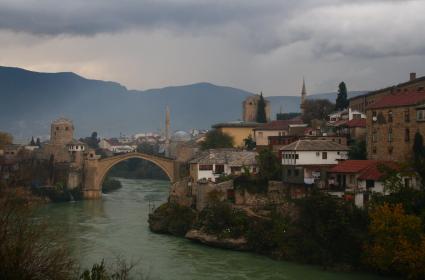 MOSTAR&#039;DA YAĞMURLU BİR GÜN: HÜZNÜN GÖZYAŞLARI 