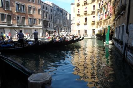 gondolcular bizi bekler : ) 