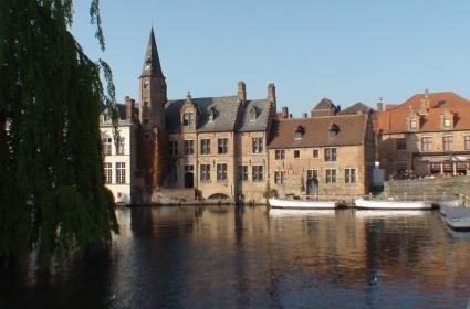 Brugge: Daha Fazla Turist Hak Eden Şehir Brugge: Daha Fazla Turist Hak Eden Şehir